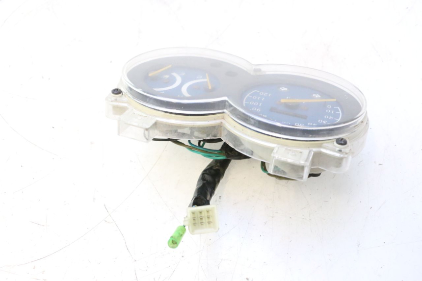 photo de COMPTEUR  CF MOTO E-CHARM 125 (2005 - 2008) - État de surface