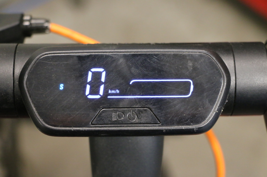 photo de COMPTEUR SEGWAY NINEBOT E2 1
