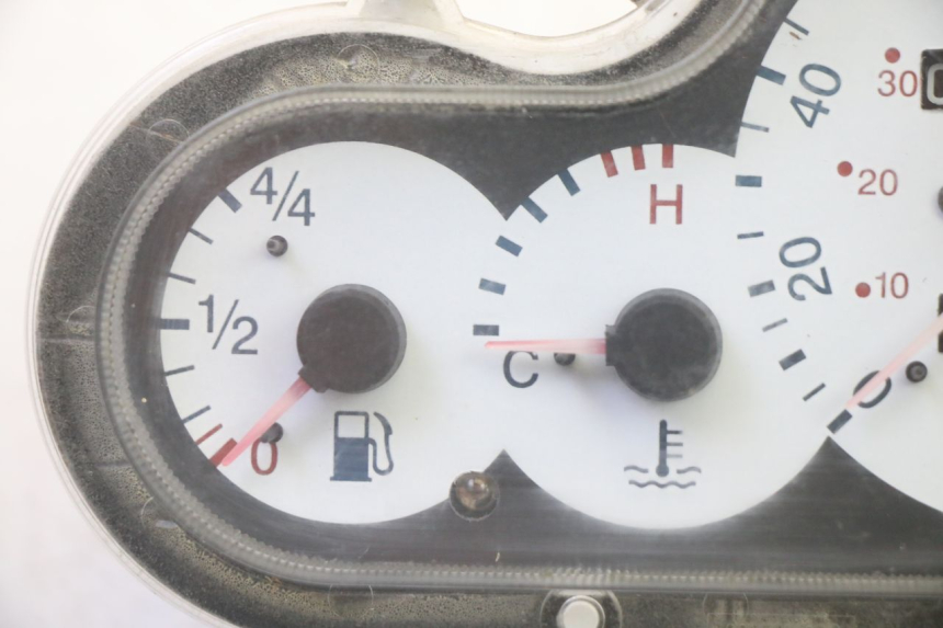 photo de COMPTEUR  PEUGEOT ELYSEO 125 (1999 - 2004) - Détail de la pièce