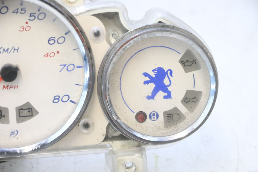 photo de COMPTEUR PEUGEOT ELYSTAR 50 (2002 - 2014) - Photo complémentaire