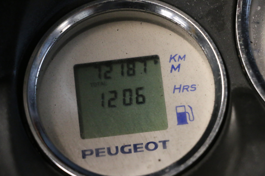 photo de COMPTEUR PEUGEOT ELYSTAR 50 (2002 - 2014) - Zoom état d’usage