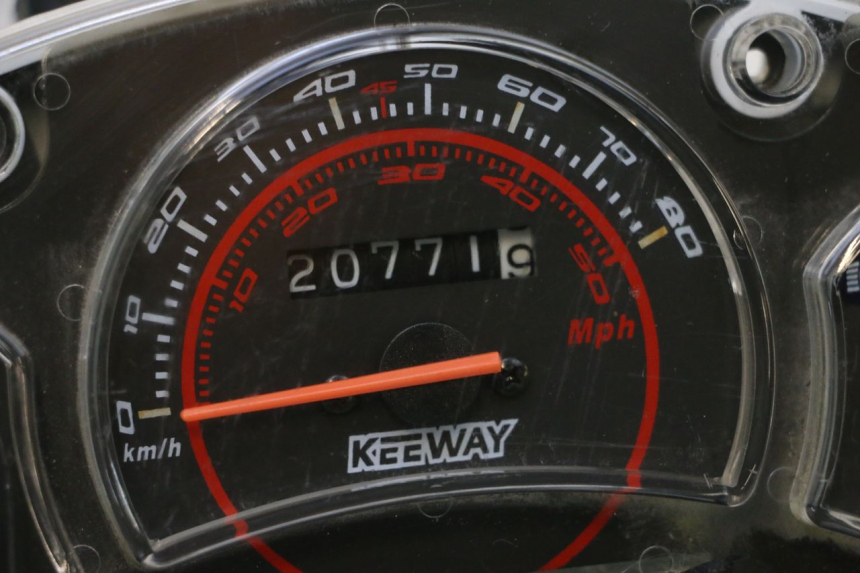 photo de COMPTEUR KEEWAY F-ACT FACT EVO 50 (2020 - 2026) - Détails caractéristiques