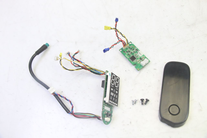 photo de COMPTEUR SEGWAY NINEBOT F65I 1