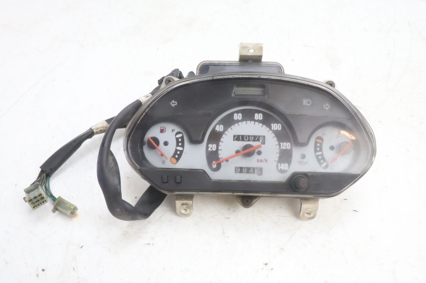 photo de COMPTEUR HONDA FES PANTHEON 2T 125 (1998 - 2002) - Vue principale