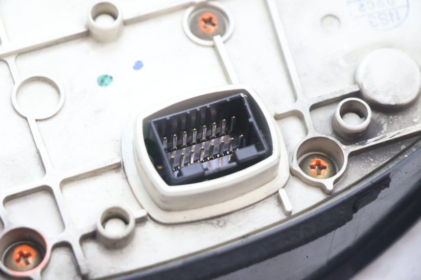 photo de COMPTEUR  YAMAHA FJR 1300 (2001 - 2005) - Marquages et références