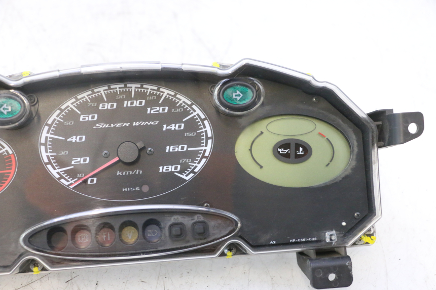 photo de COMPTEUR  HONDA FJS SILVER WING SILVERWING 400 (2005 - 2008) - Angle alternatif