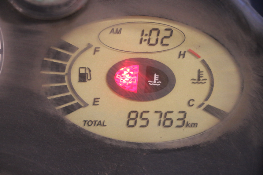 photo de COMPTEUR  HONDA FJS SILVER WING SILVERWING 400 (2005 - 2008) - Zoom état d’usage
