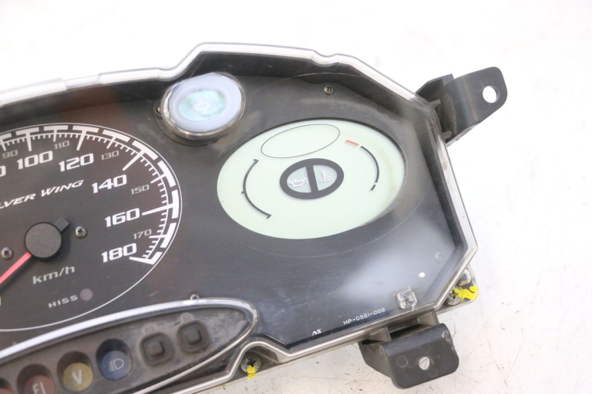 photo de COMPTEUR  HONDA FJS SILVER WING SILVERWING 400 (2005 - 2008) - Autre angle de vue