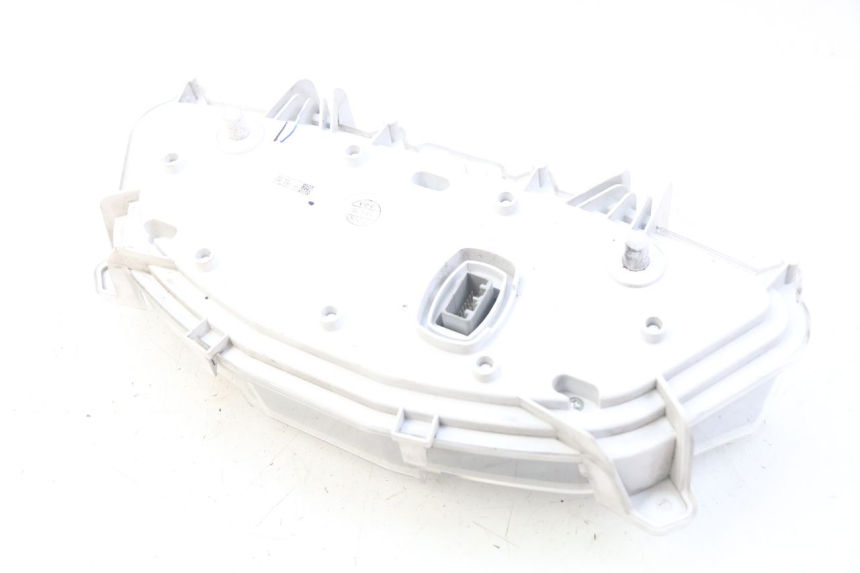 photo de COMPTEUR HONDA FORZA 125 (2015 - 2016) - État de surface