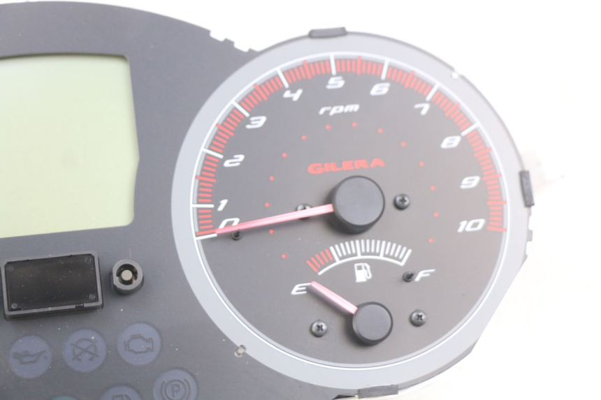 photo de COMPTEUR GILERA GP 800 (2007 - 2013)