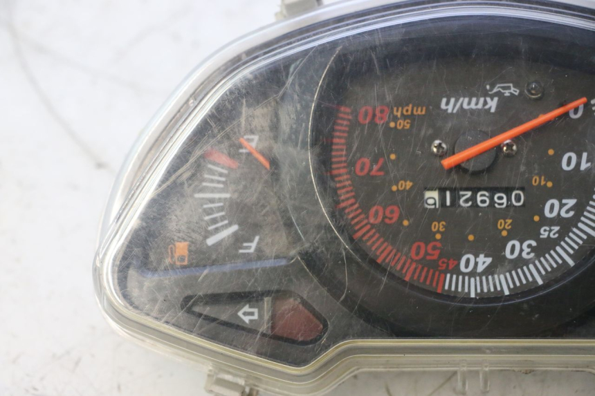 photo de COMPTEUR  VASTRO GP 2T 50 (2013 - 2017) - Autre angle de vue