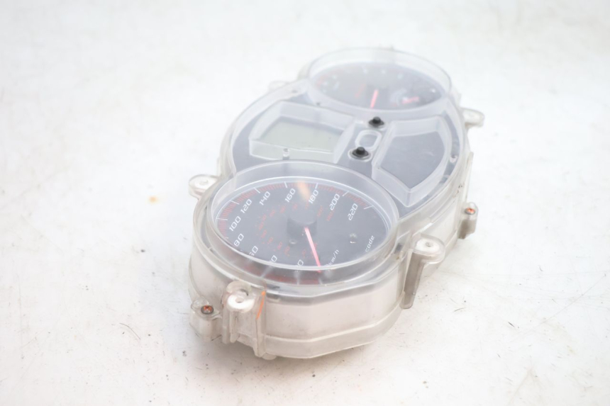 photo de COMPTEUR GILERA GP 800 (2007 - 2013) - Vue produit