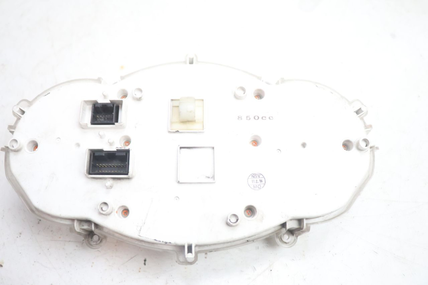 photo de COMPTEUR GILERA GP 800 (2007 - 2013) - Vue rapprochée