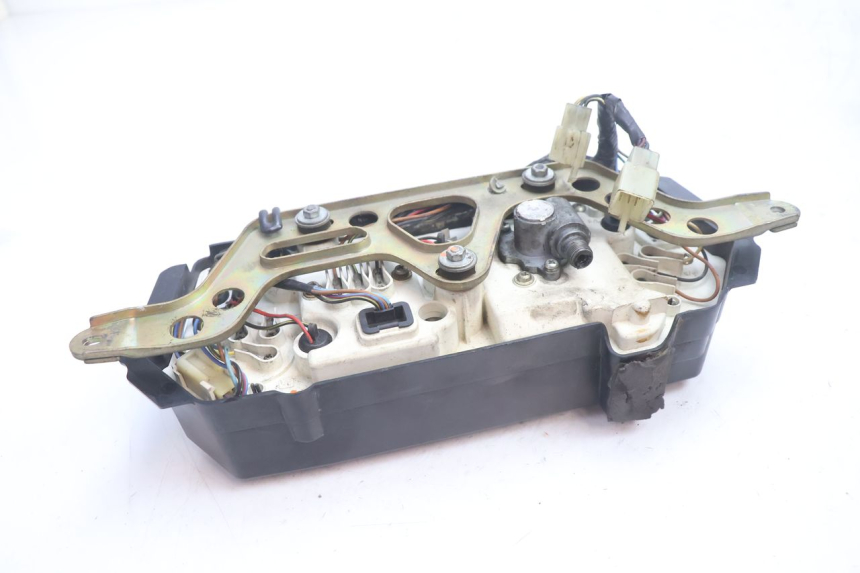 photo de COMPTEUR  KAWASAKI GPX F ZX750F 750 (1986 - 1990) - Vue rapprochée