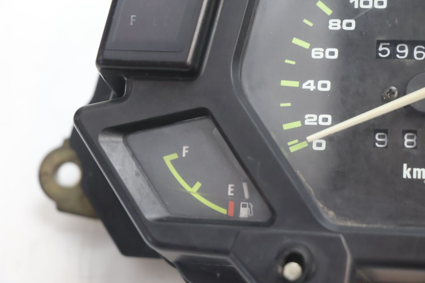 photo de COMPTEUR  KAWASAKI GPX F ZX750F 750 (1986 - 1990) - Zoom état d’usage
