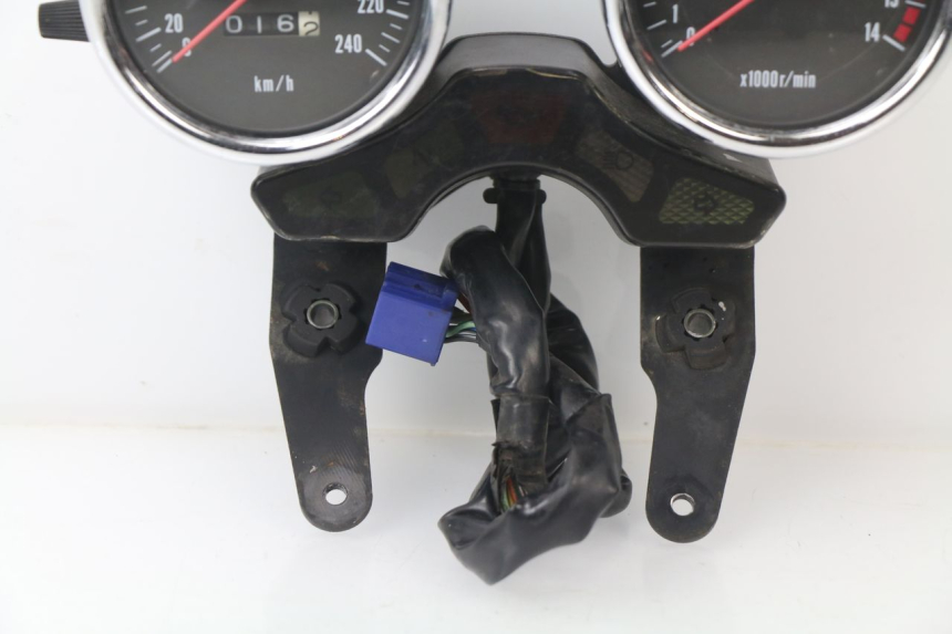 photo de COMPTEUR  SUZUKI GSF N BANDIT 600 (1996 - 1999)