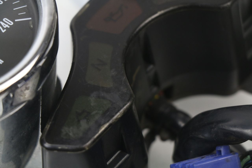 photo de COMPTEUR  SUZUKI GSF N BANDIT 600 (1996 - 1999)