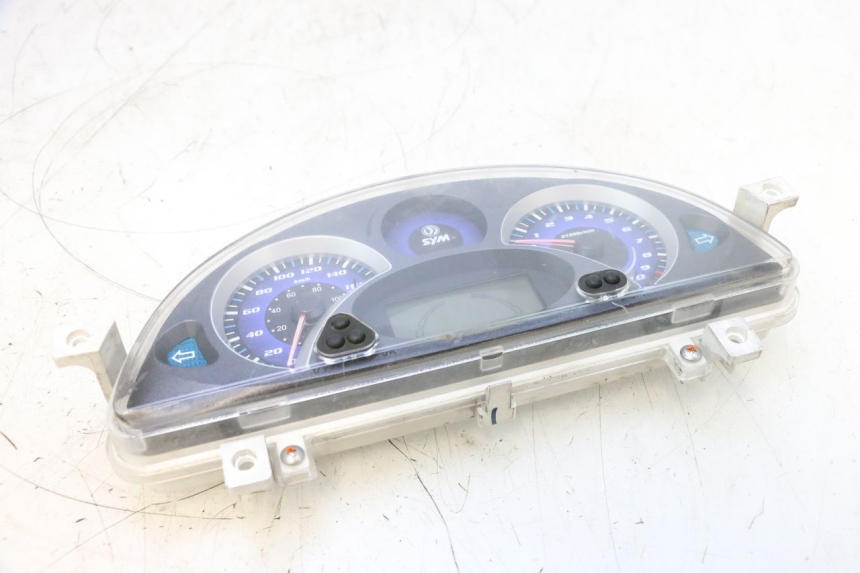 photo de COMPTEUR  SYM GTS EVO 125 (2009 - 2013) - État de surface