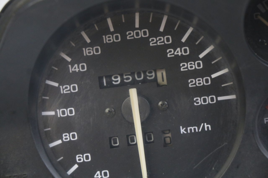 photo de COMPTEUR HONDA CBR F SC25 1000 (1989 - 1992)
