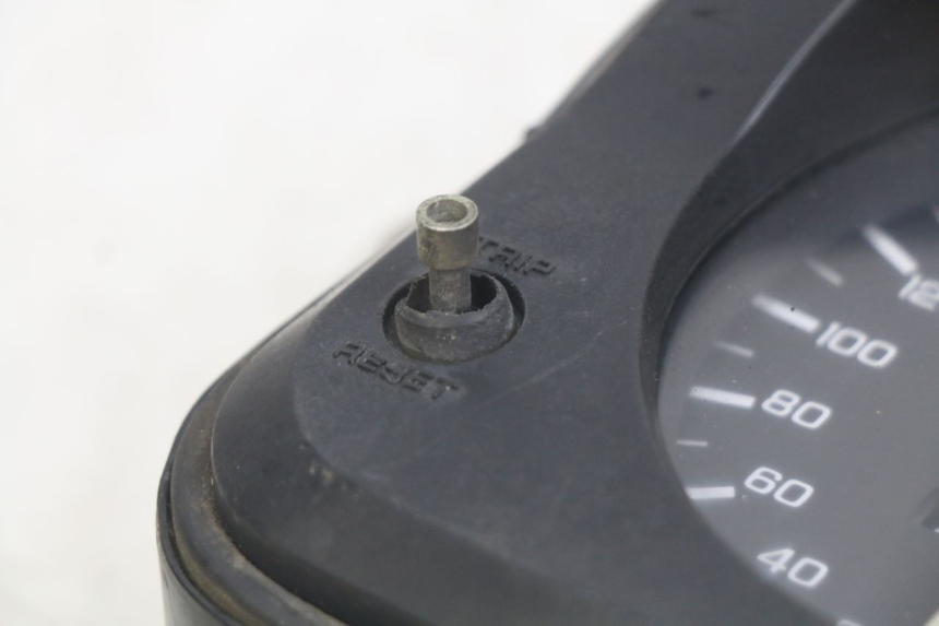 photo de COMPTEUR HONDA CBR F SC25 1000 (1989 - 1992)
