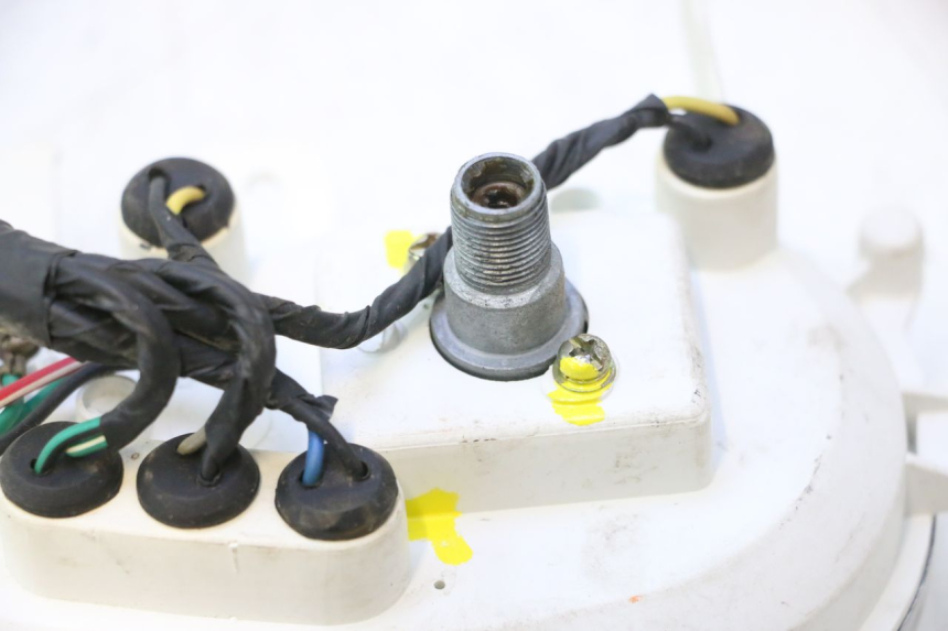 photo de COMPTEUR  KEEWAY HURRICANE 50 (2006 - 2019) - Points de fixation