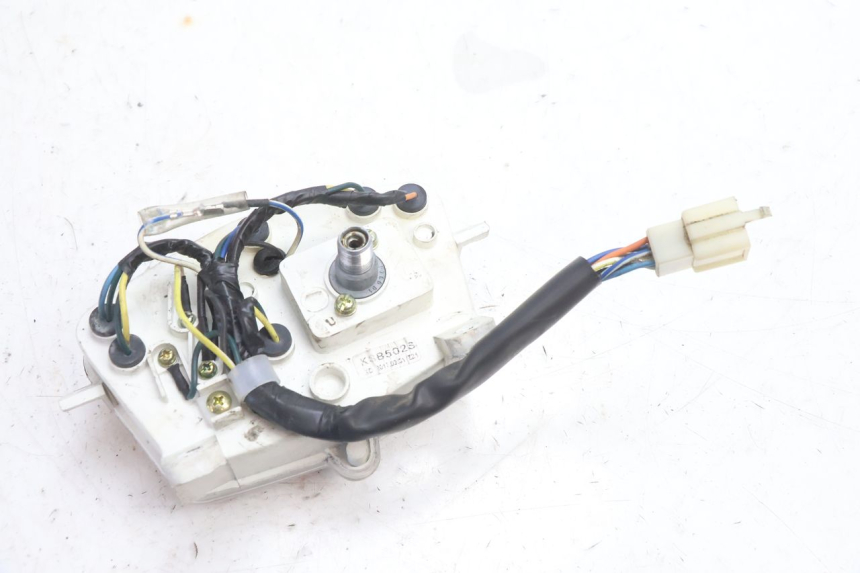 photo de COMPTEUR PEUGEOT KISBEE 2T 50 (2010 - 2017) - Points de fixation