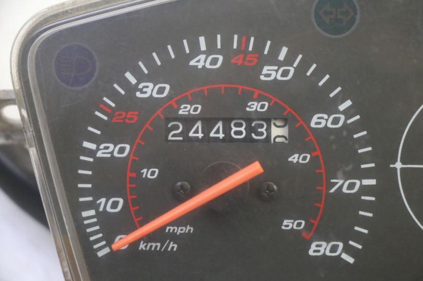 photo de COMPTEUR PEUGEOT KISBEE 4T 50 (2018 - 2022) - Détail de la pièce