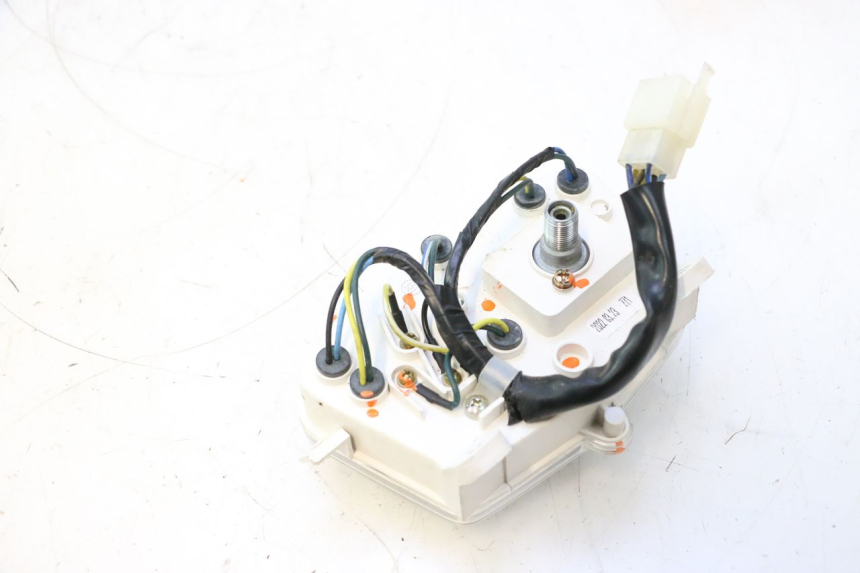 photo de COMPTEUR PEUGEOT KISBEE 4T 50 (2018 - 2022) - Autre angle de vue