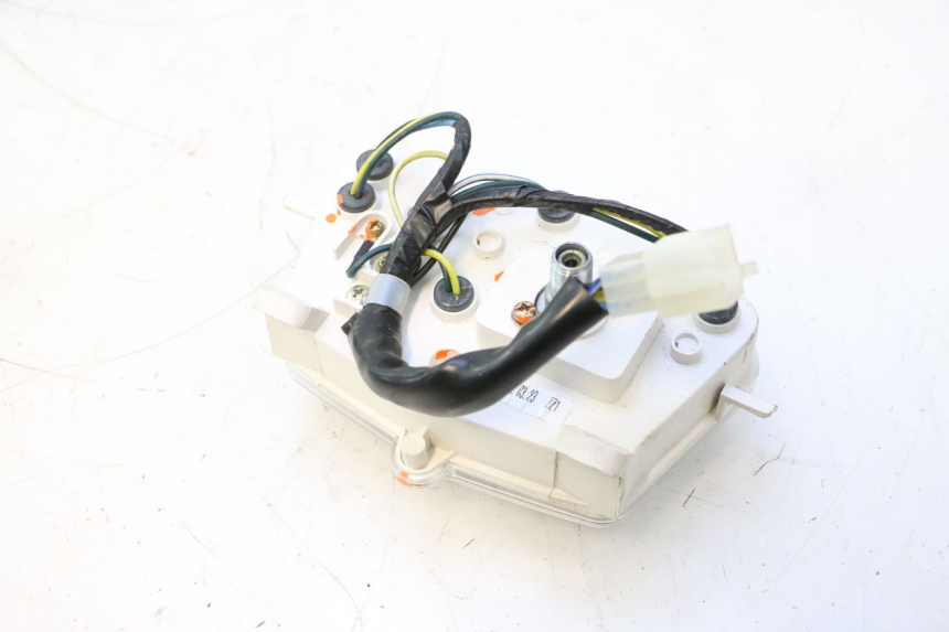 photo de COMPTEUR PEUGEOT KISBEE 4T 50 (2018 - 2022) - Vue d’ensemble
