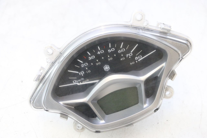 photo de COMPTEUR PIAGGIO LIBERTY IGET 4T 50 (2015 - 2020) - Vue principale
