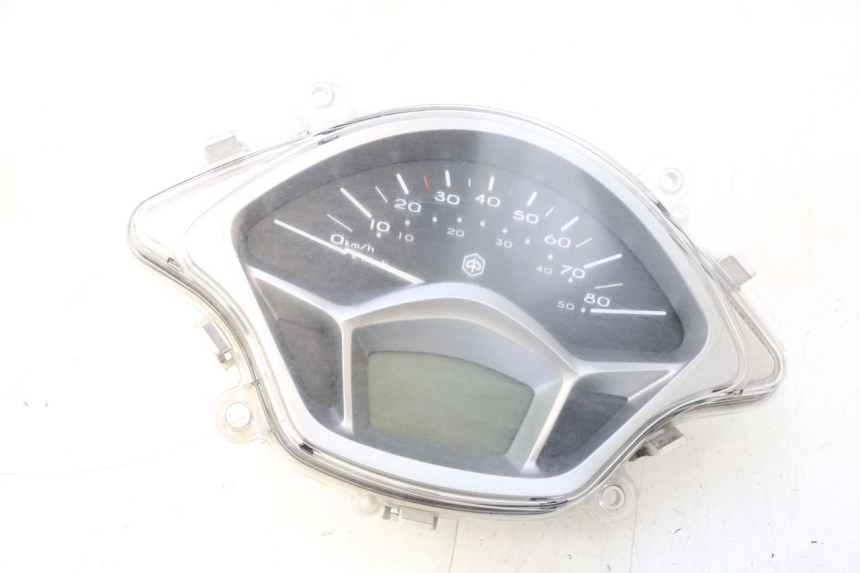 photo de COMPTEUR PIAGGIO LIBERTY IGET 4T 50 (2015 - 2020) - Zoom qualité