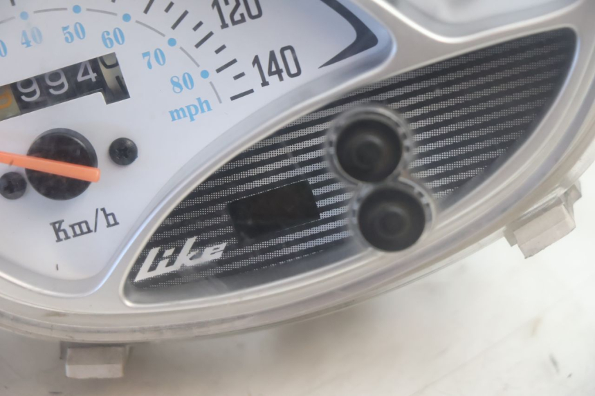 photo de COMPTEUR KYMCO LIKE 125 (2009 - 2016) - Autre angle de vue