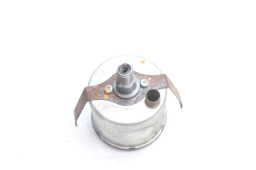 photo de COMPTEUR  PEUGEOT LUDIX ONE 50 (2004 - 2013) - Points de fixation