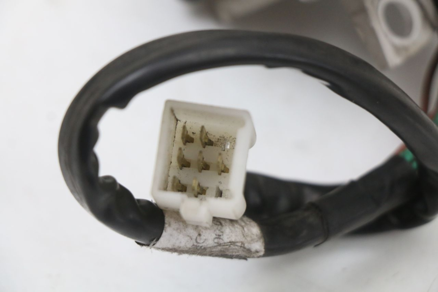 photo de COMPTEUR  SYM MIO 50 (2005 - 2010) - Points de fixation