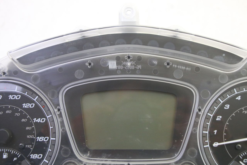 photo de COMPTEUR  PIAGGIO MP3 HPE 350 (2018 - 2020) - Zoom état d’usage