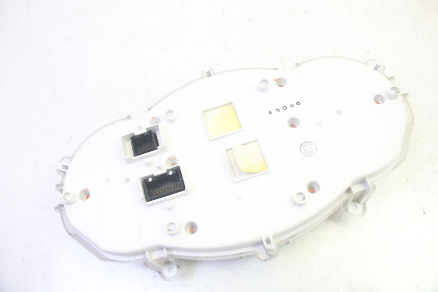 photo de COMPTEUR PIAGGIO MP3 LT 400 (2007 - 2012) - Marquages et références