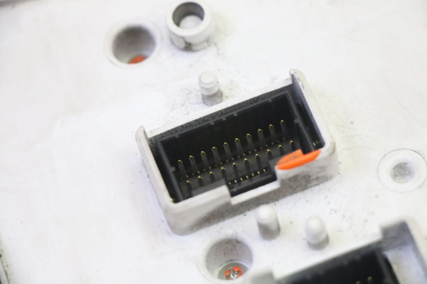 photo de COMPTEUR PIAGGIO MP3 125 (2006 - 2014)