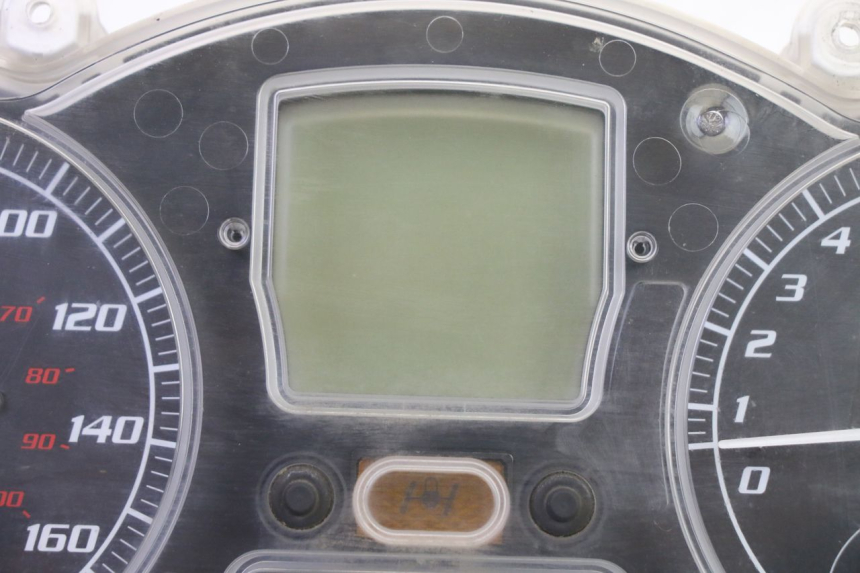 photo de COMPTEUR  PIAGGIO MP3 RL 250 (2007 - 2010) - Zoom état d’usage