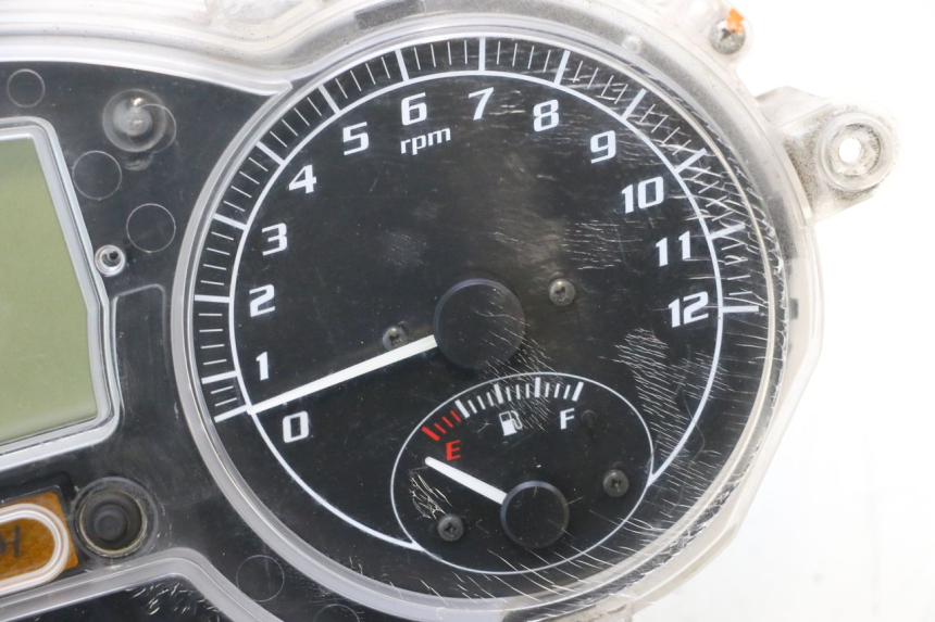 photo de COMPTEUR  PIAGGIO MP3 RL 250 (2006 - 2010) - Autre angle de vue