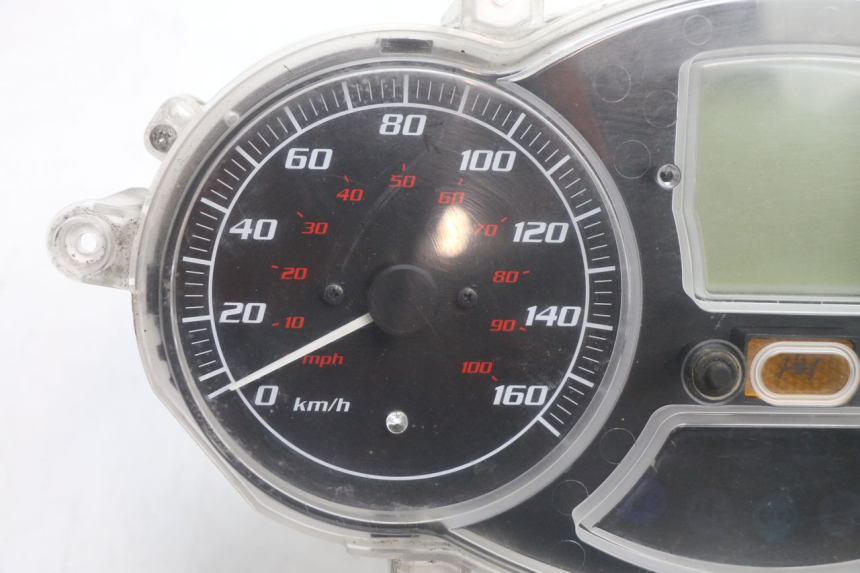 photo de COMPTEUR PIAGGIO MP3 125 (2006 - 2014) - Détail de la pièce