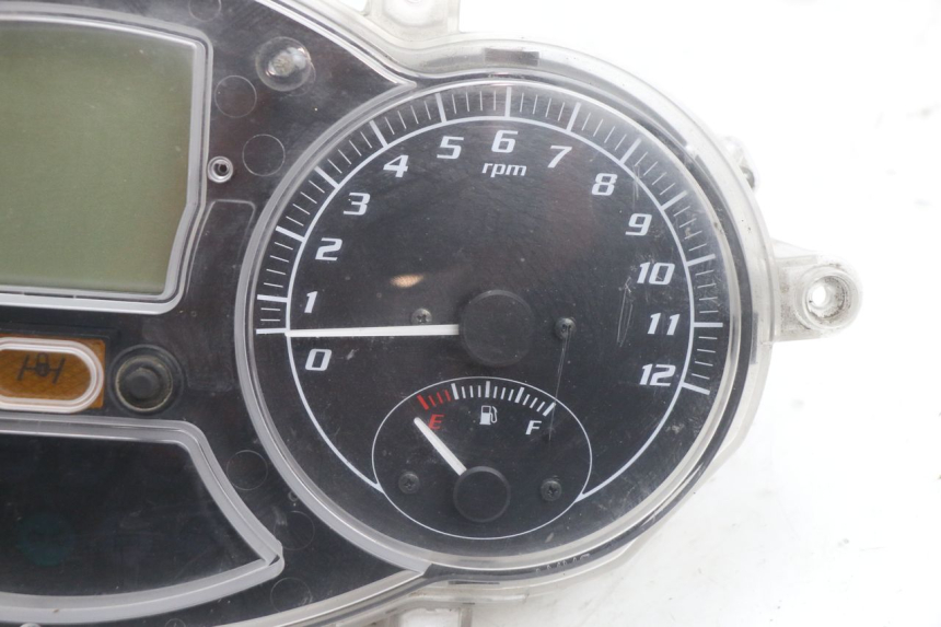 photo de COMPTEUR PIAGGIO MP3 125 (2006 - 2014) - Vue d’ensemble