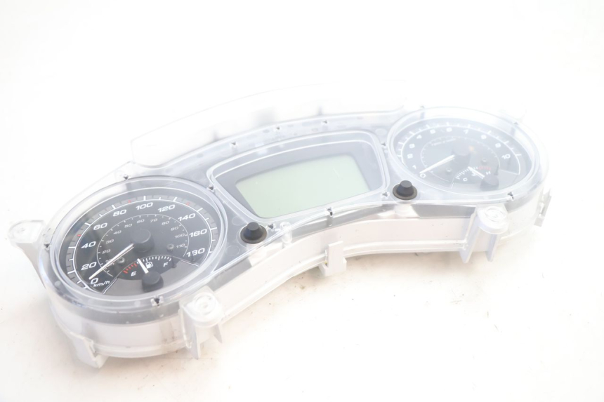 photo de COMPTEUR  PIAGGIO MP3 500 (2016 - 2018) - Points de fixation