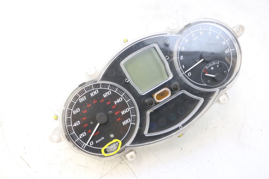 photo de COMPTEUR  PIAGGIO MP3 500 (2011 - 2015) - Vue principale