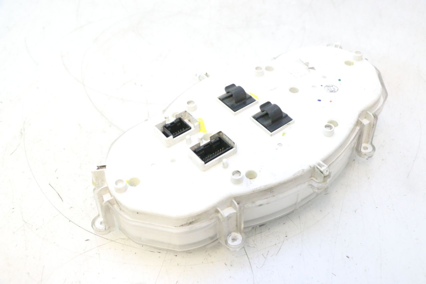 photo de COMPTEUR  PIAGGIO MP3 500 (2011 - 2015) - Détail de la pièce