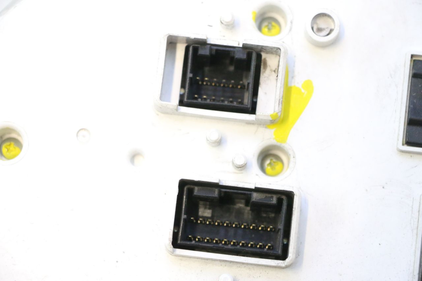 photo de COMPTEUR  PIAGGIO MP3 500 (2011 - 2015) - Détails caractéristiques