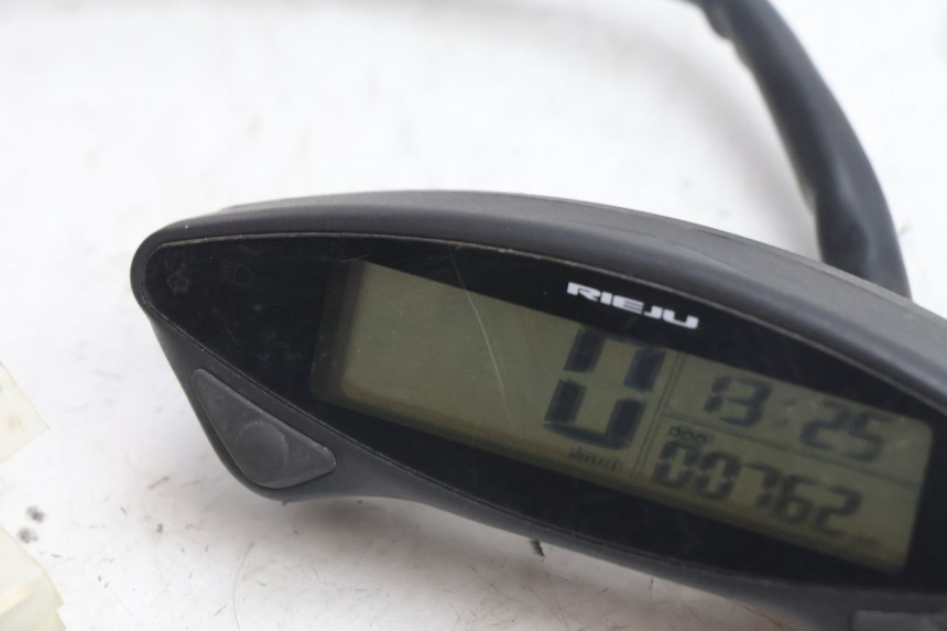 photo de COMPTEUR  RIEJU MRT PRO SUPERMOTARD 50 (2007 - 2018) - Autre angle de vue