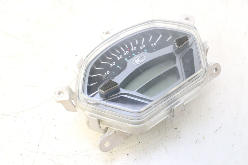 photo de COMPTEUR  KYMCO LIKE 4T 50 (2019 - 2025) - Gros plan technique