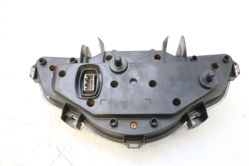photo de COMPTEUR  HONDA PCX (JF57/JF64) 125 (2014 - 2018) - Détails caractéristiques