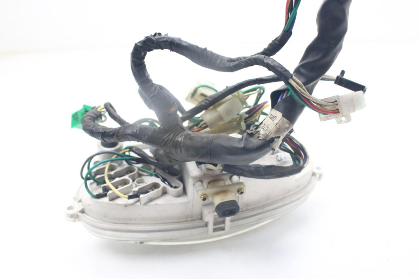 photo de COMPTEUR  KYMCO PEOPLE 250 (2004 - 2008) - Points de fixation