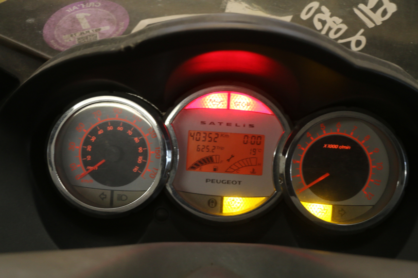 photo de COMPTEUR PEUGEOT SATELIS 125 (2006 - 2009)